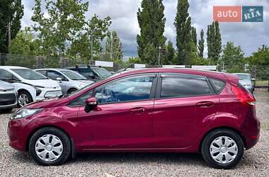 Хэтчбек Ford Fiesta 2011 в 
