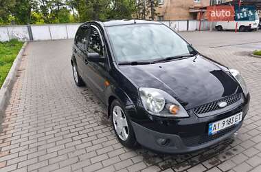 Хэтчбек Ford Fiesta 2008 в 