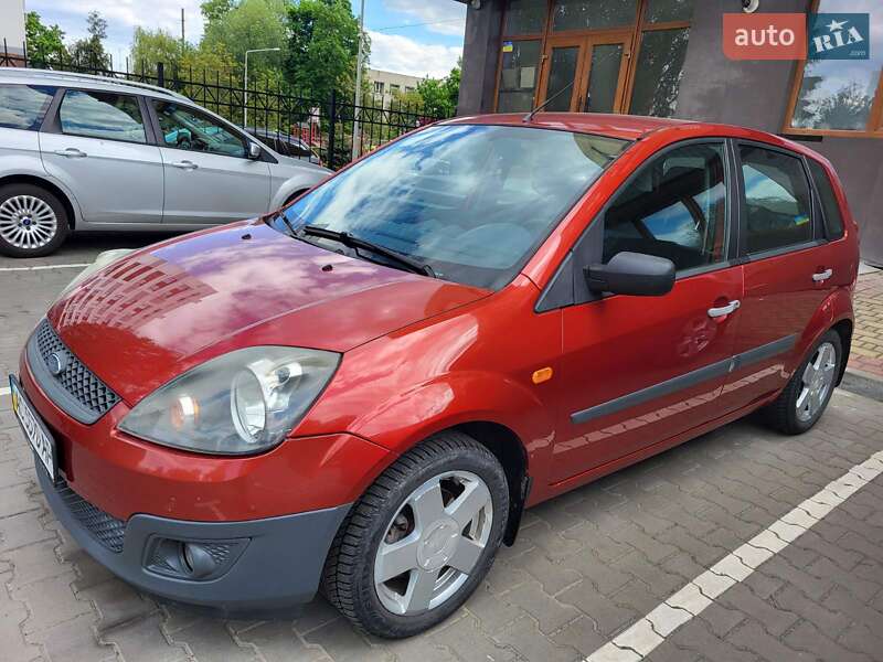 Хэтчбек Ford Fiesta 2008 в 