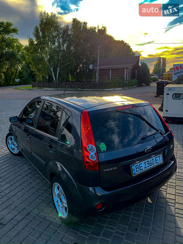 Хэтчбек Ford Fiesta 2007 в Первомайске