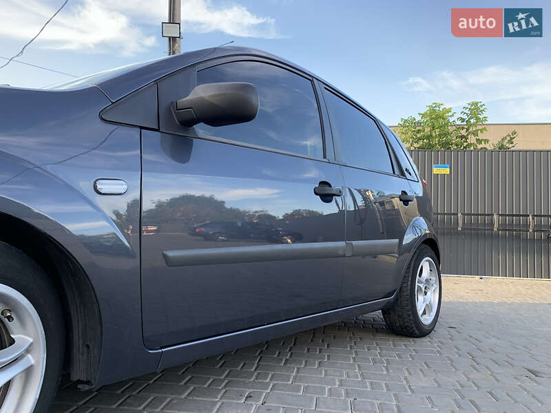 Хэтчбек Ford Fiesta 2007 в Первомайске