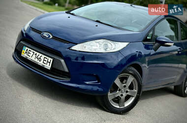 Хэтчбек Ford Fiesta 2008 в 
