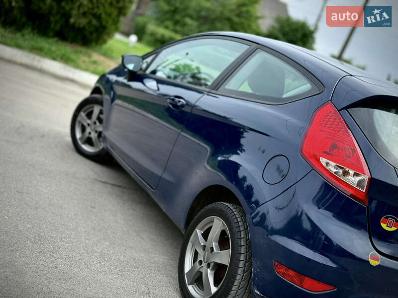 Хетчбек Ford Fiesta 2008 в Кам'янському