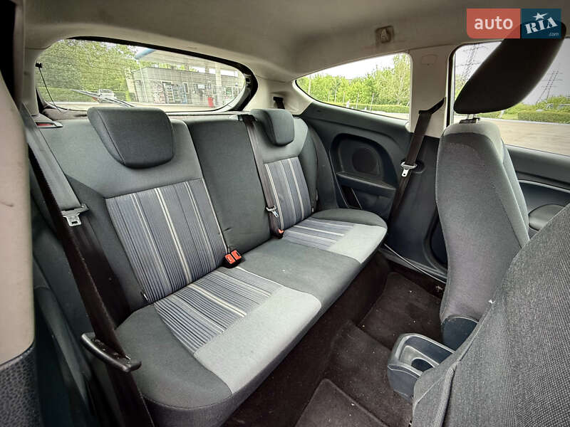 Хетчбек Ford Fiesta 2008 в Кам'янському