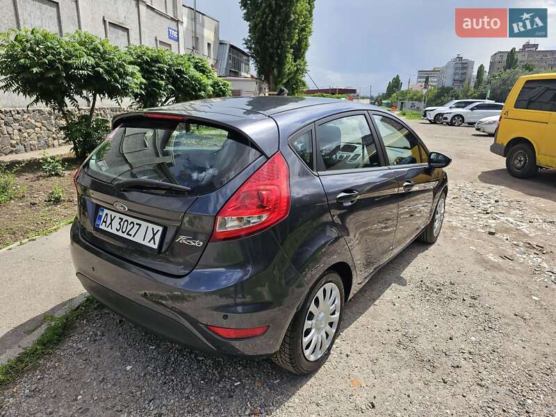 Хэтчбек Ford Fiesta 2010 в Харькове