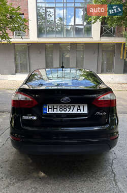 Седан Ford Fiesta 2017 в 