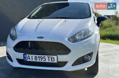 Хэтчбек Ford Fiesta 2019 в 