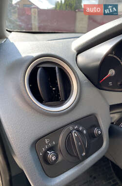 Хэтчбек Ford Fiesta 2010 в 