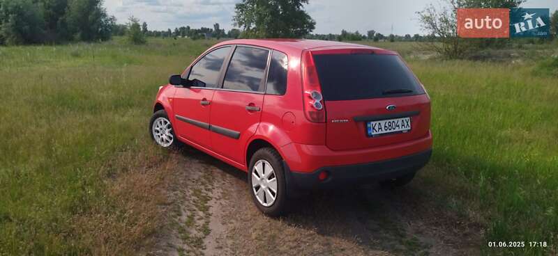 Хэтчбек Ford Fiesta 2007 в Киеве