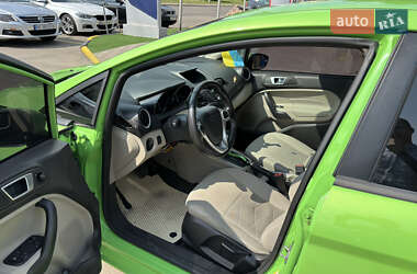 Седан Ford Fiesta 2014 в 
