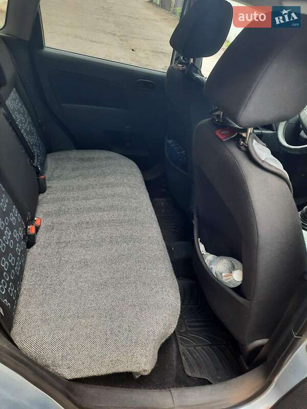 Хэтчбек Ford Fiesta 2005 в Харькове