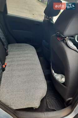 Хэтчбек Ford Fiesta 2005 в 