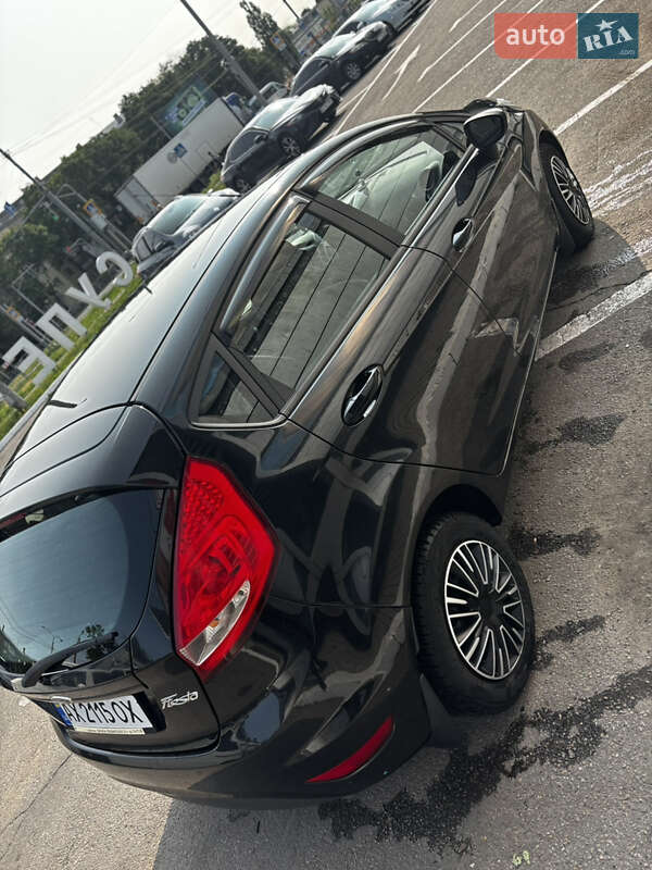 Хэтчбек Ford Fiesta 2011 в Харькове