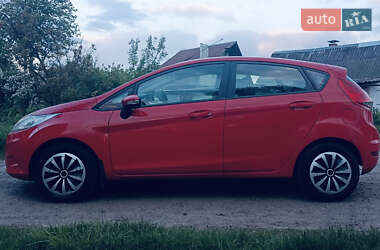 Хэтчбек Ford Fiesta 2010 в 