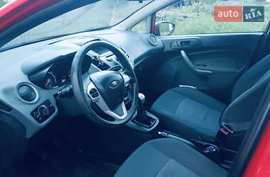 Хэтчбек Ford Fiesta 2010 в 