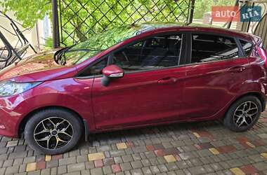 Хетчбек Ford Fiesta 2011 в 