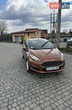 Хетчбек Ford Fiesta 2013 в 