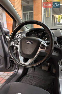 Хэтчбек Ford Fiesta 2014 в 