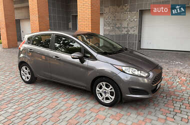 Хэтчбек Ford Fiesta 2014 в 