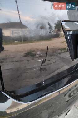 Хэтчбек Ford Fiesta 2005 в 