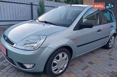 Хэтчбек Ford Fiesta 2004 в Гадяче