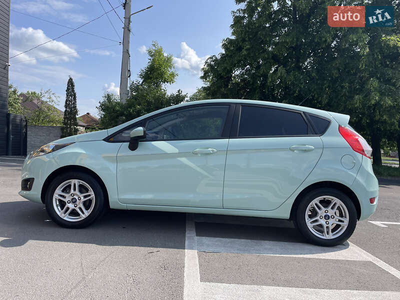 Хэтчбек Ford Fiesta 2017 в Харькове