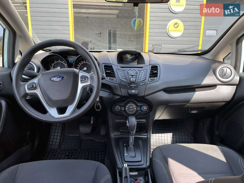 Хэтчбек Ford Fiesta 2017 в Харькове