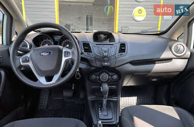 Хэтчбек Ford Fiesta 2017 в 