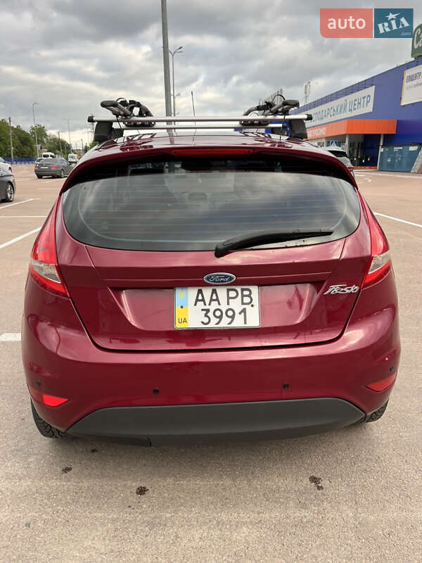 Хэтчбек Ford Fiesta 2011 в Житомире
