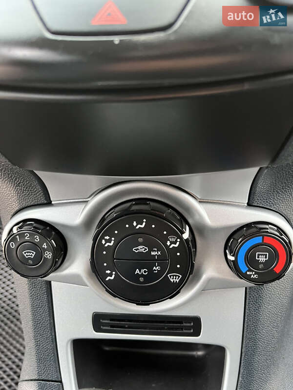 Хэтчбек Ford Fiesta 2011 в Житомире