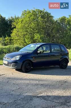 Хетчбек Ford Fiesta 2006 в 