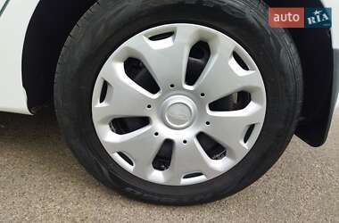 Хэтчбек Ford Fiesta 2012 в 