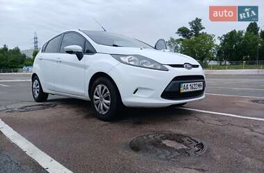 Хетчбек Ford Fiesta 2012 в Києві
