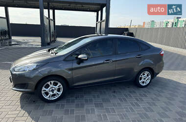 Седан Ford Fiesta 2016 в 