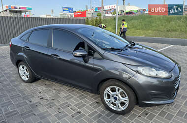 Седан Ford Fiesta 2016 в 