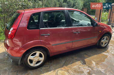 Хэтчбек Ford Fiesta 2007 в 