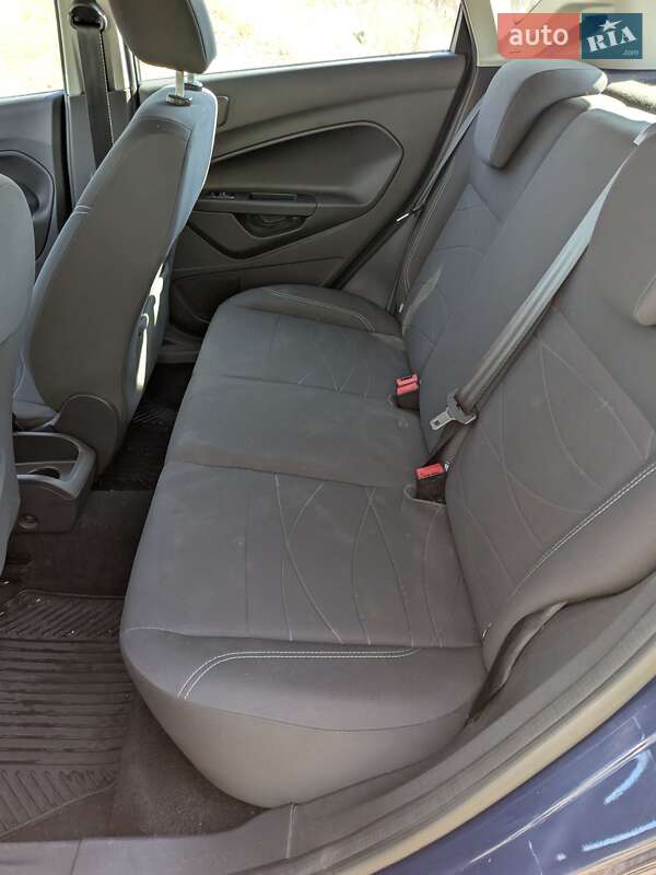 Хэтчбек Ford Fiesta 2016 в Днепре фото 6 Хэтчбек Ford Fiesta 2016 в Днепре