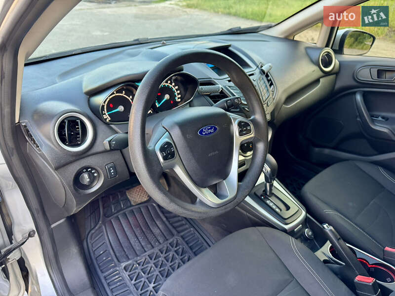 Хэтчбек Ford Fiesta 2018 в Киеве фото 18 Хэтчбек Ford Fiesta 2018 в Киеве