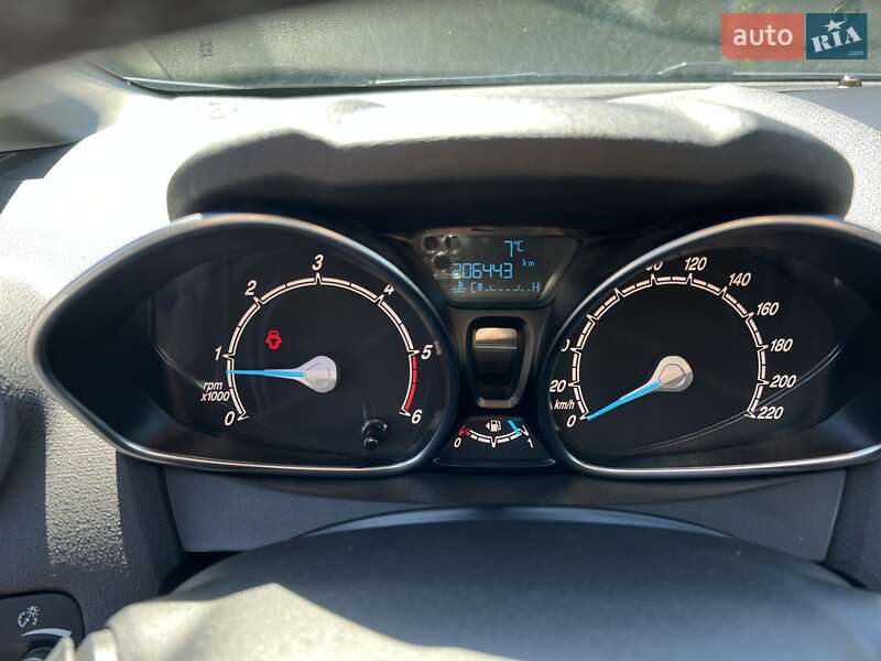 Хэтчбек Ford Fiesta 2015 в Львове фото 7 Хэтчбек Ford Fiesta 2015 в Львове