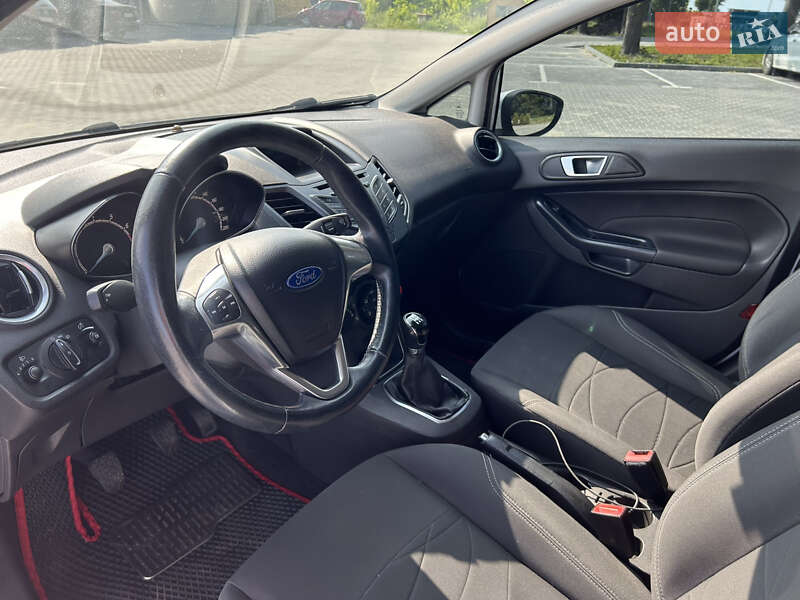 Хетчбек Ford Fiesta 2014 в Вінниці