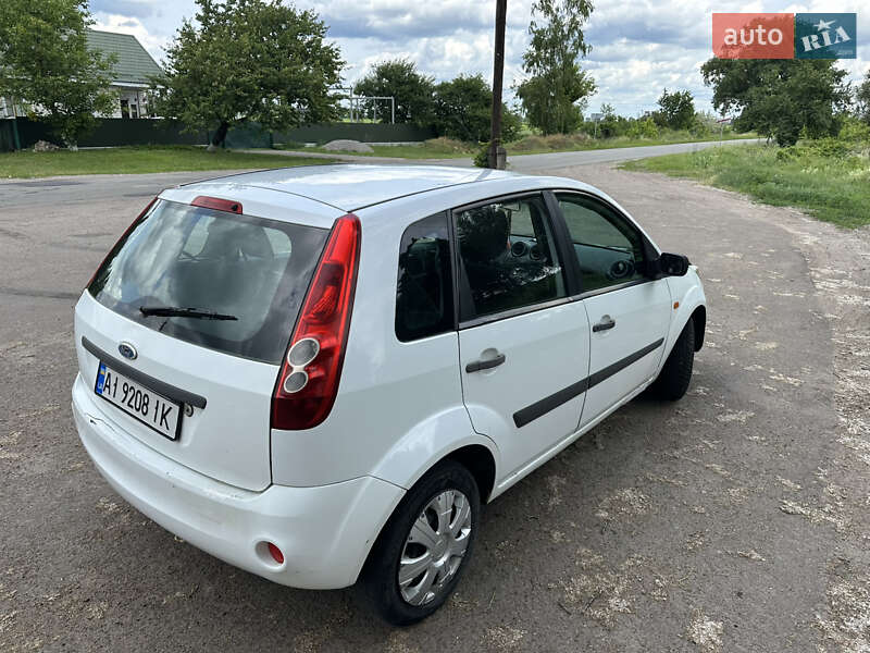 Хэтчбек Ford Fiesta 2007 в Нежине