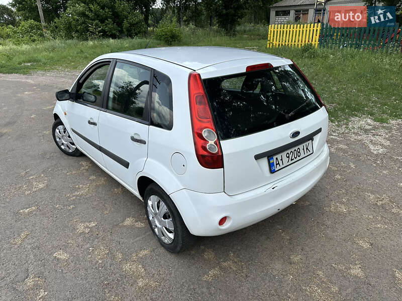 Хэтчбек Ford Fiesta 2007 в Нежине
