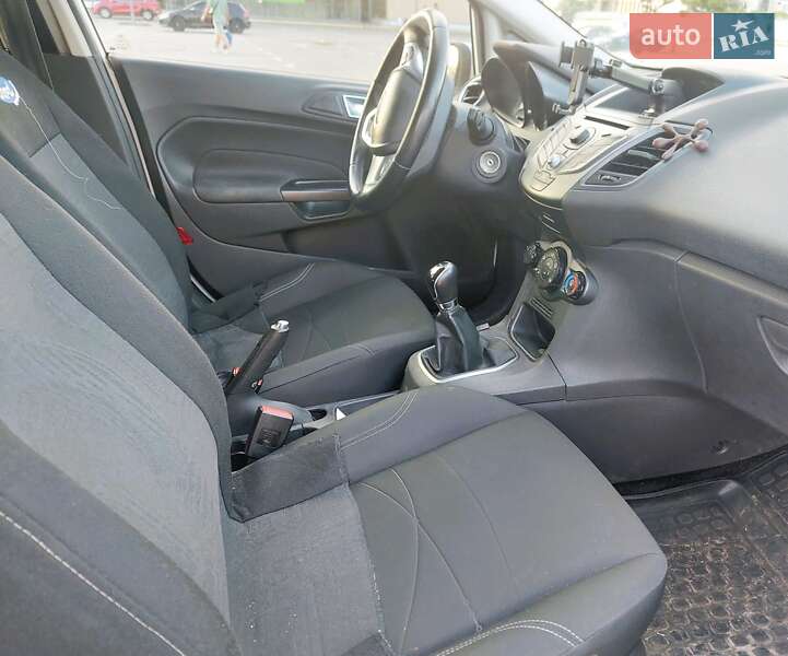 Хэтчбек Ford Fiesta 2012 в Киеве