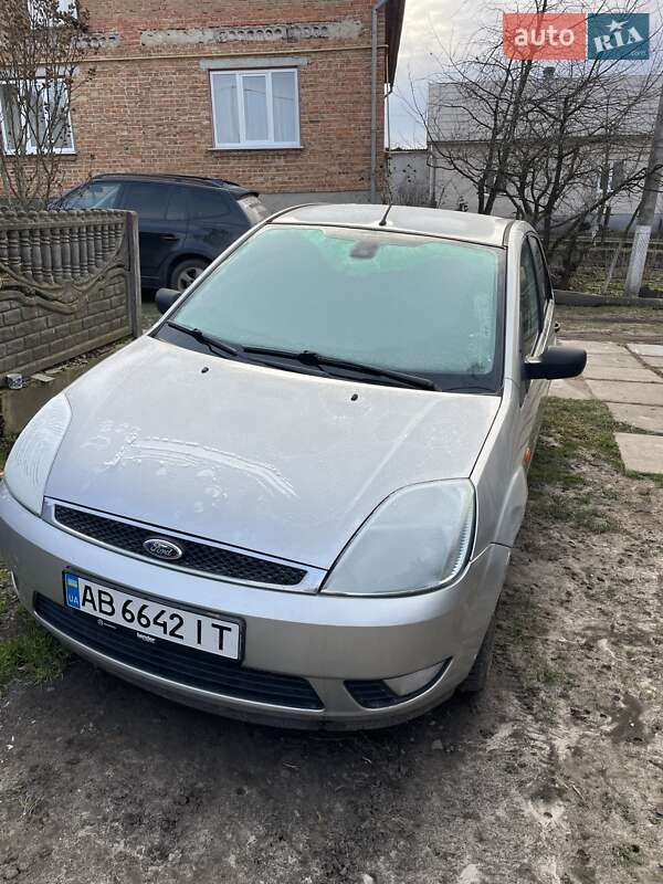 Хетчбек Ford Fiesta 2005 в Великосілках