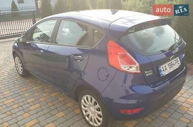 Хэтчбек Ford Fiesta 2015 в 