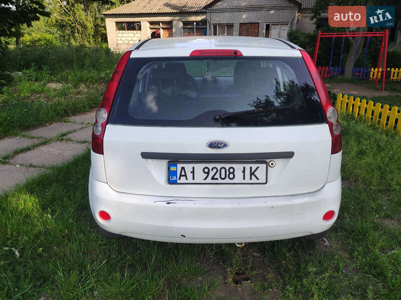 Хэтчбек Ford Fiesta 2007 в Нежине
