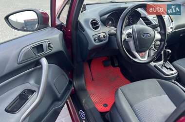 Хэтчбек Ford Fiesta 2011 в 
