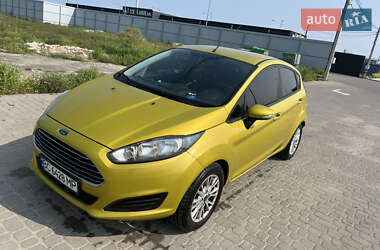 Хэтчбек Ford Fiesta 2013 в 