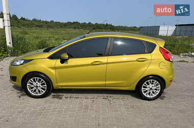 Хэтчбек Ford Fiesta 2013 в 