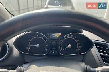 Хэтчбек Ford Fiesta 2013 в 